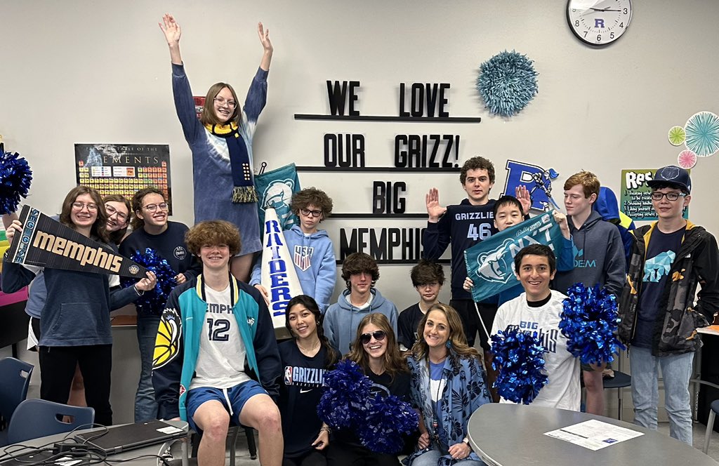 ponderthisSCI's tweet photo. Mrs. Ponder’s 8th grade is getting HYPE for @memgrizz playoffs!!! #BigMemphis  @gmsdk12 @WeAreRiverdale @JaMorant @jarenjacksonjr @DBane0625 @RealStevenAdams @itzjunior35 https://t.co/UaYx1rvI7M