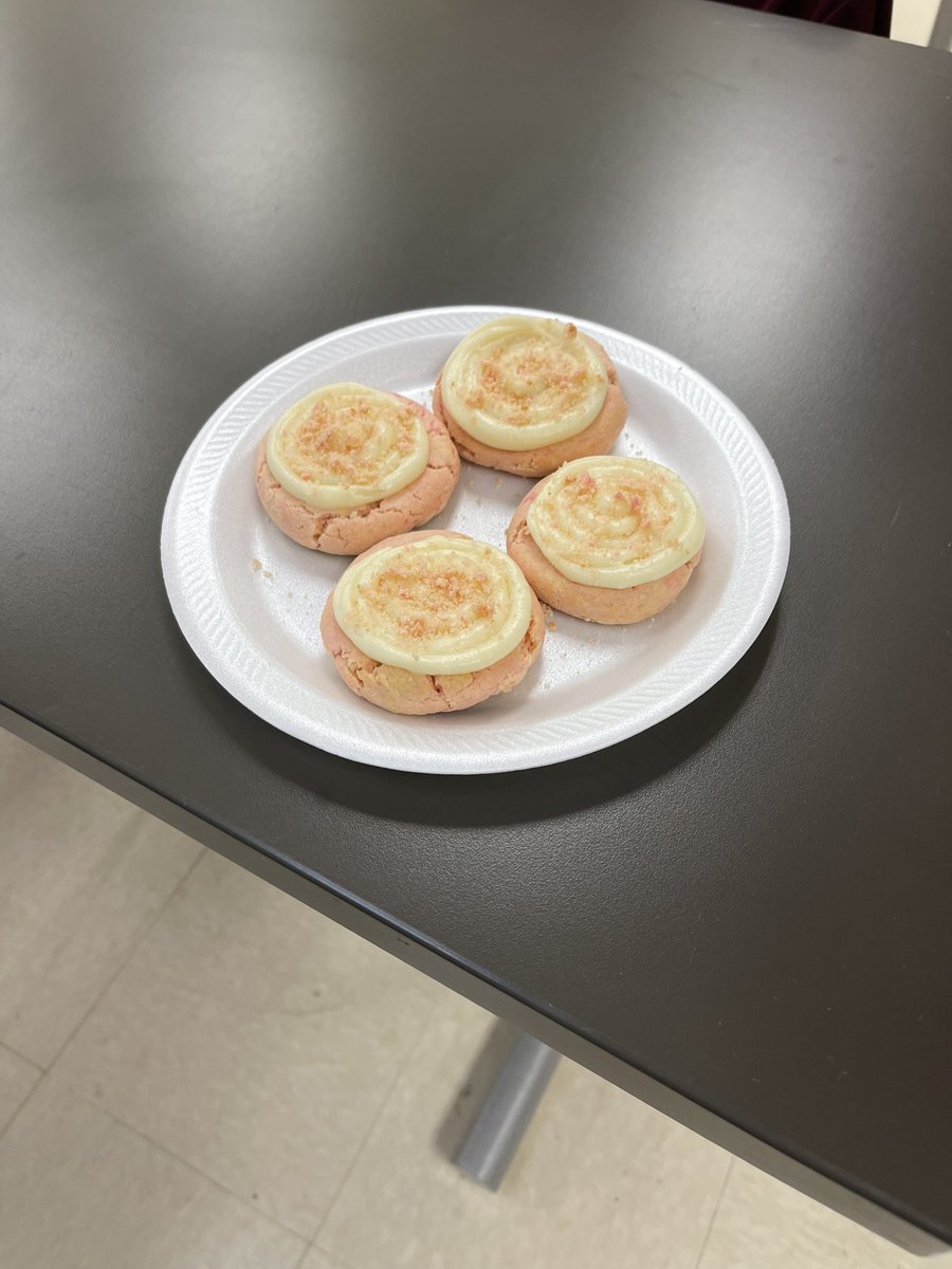 Intro to Culinary: Dessert Day! Here’s some photos from 1st period.