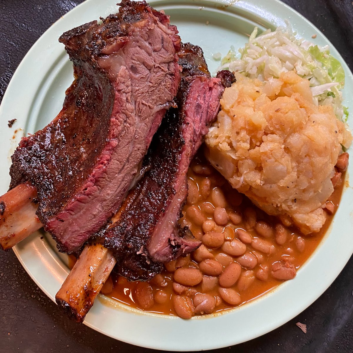 SaltLickBBQ's tweet photo. 😋 https://t.co/8vy4OLLiZO