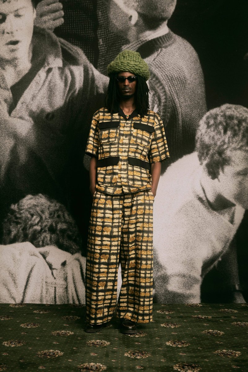 MaleFashTrends's tweet photo. Entre el ska y el kilt, #NicholasDaley presenta su colección Otoño-Invierno 2023 #FW23
https://t.co/tedpOhS5NG https://t.co/JWL94Aw2Nq
