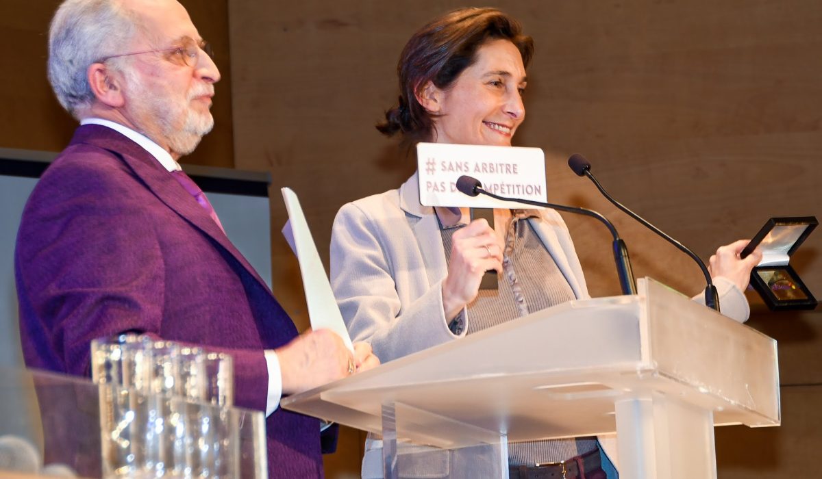 CFSambo's tweet photo. Le CFS mise à l'honneur lors de l'assemblé générale de l'AFCAM au siège du Comité National olympique et Sportif à Paris. Laure Fournier (catégorie élite) et Maxime Jayne (catégorie espoirs) ont été récompensés. Madame Amélie Oudéa-Castera, nous a fait l'honneur de sa présence https://t.co/EwSDGpfFB7