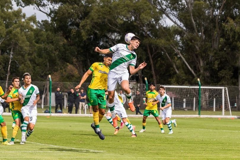 🔚 Final del partido.

En condición de visitante, Banfield cayó 3 a 0 ante Defensa y Justicia. 

🔜 Próxima fecha 🆚 Central Córdoba (SdE). 

#ReservaLPF #VamosLosPibes 🇳🇬