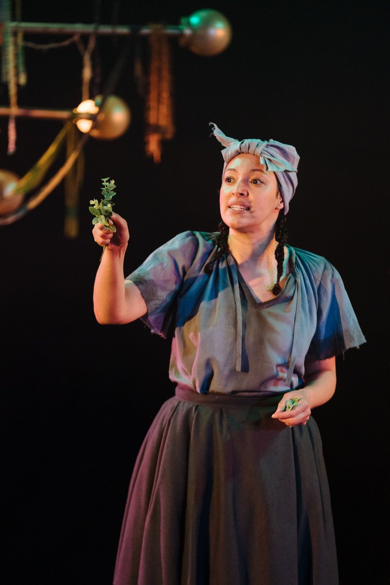 ActorsTouringCo's tweet photo. We’re gearing up for FAMILY TREE press night at our partner venue and ATC home @BrxHouseTheatre 

We’ll have pics and vox pops for you tomorrow but for now here’s some fab shots of the show by @helenmurraypix https://t.co/PIm2i8kGGY