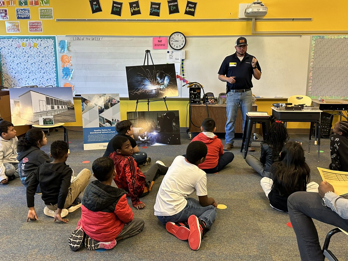 Career Day is happening at FSE… kiddos are learning more about their options after graduation and the importance of learning now. Thank you to all of our volunteers!! We appreciate you and are grateful for your time! ❤️