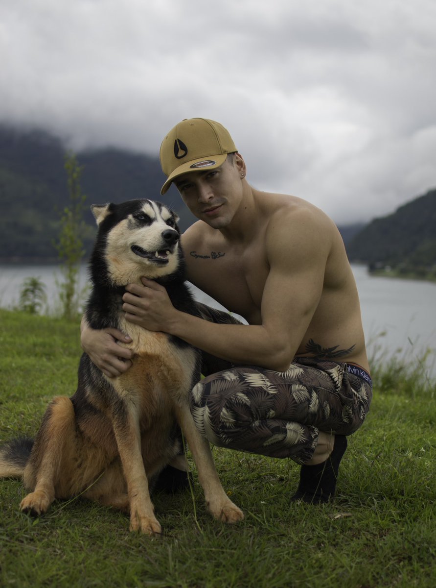 dirtyangel_3's tweet photo. Este perrito me trae loco 😏 https://t.co/pPYmRTXcbW