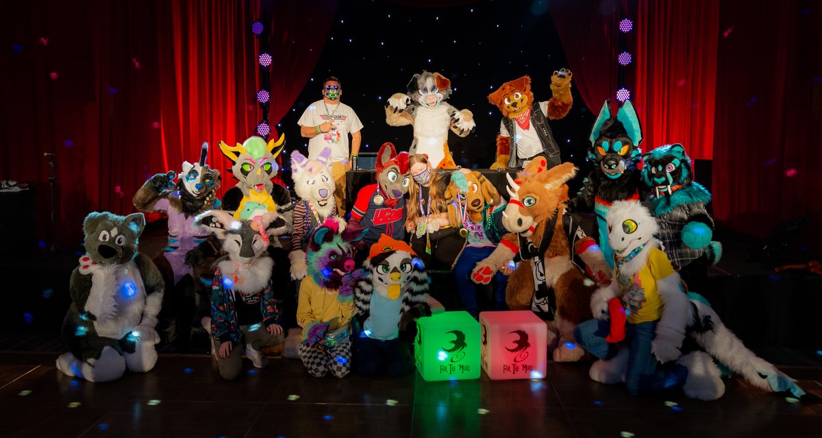 adelair_'s tweet photo. Sorry for the wait, here's my #furthemore pics!
Photos also available at my site: https://t.co/mfMgjKg3sW
And on Furtrack: https://t.co/p7I7u6YkHz
#FTM2023 #FTM23 #Furthemore2023 https://t.co/7TO6VUA4Kq