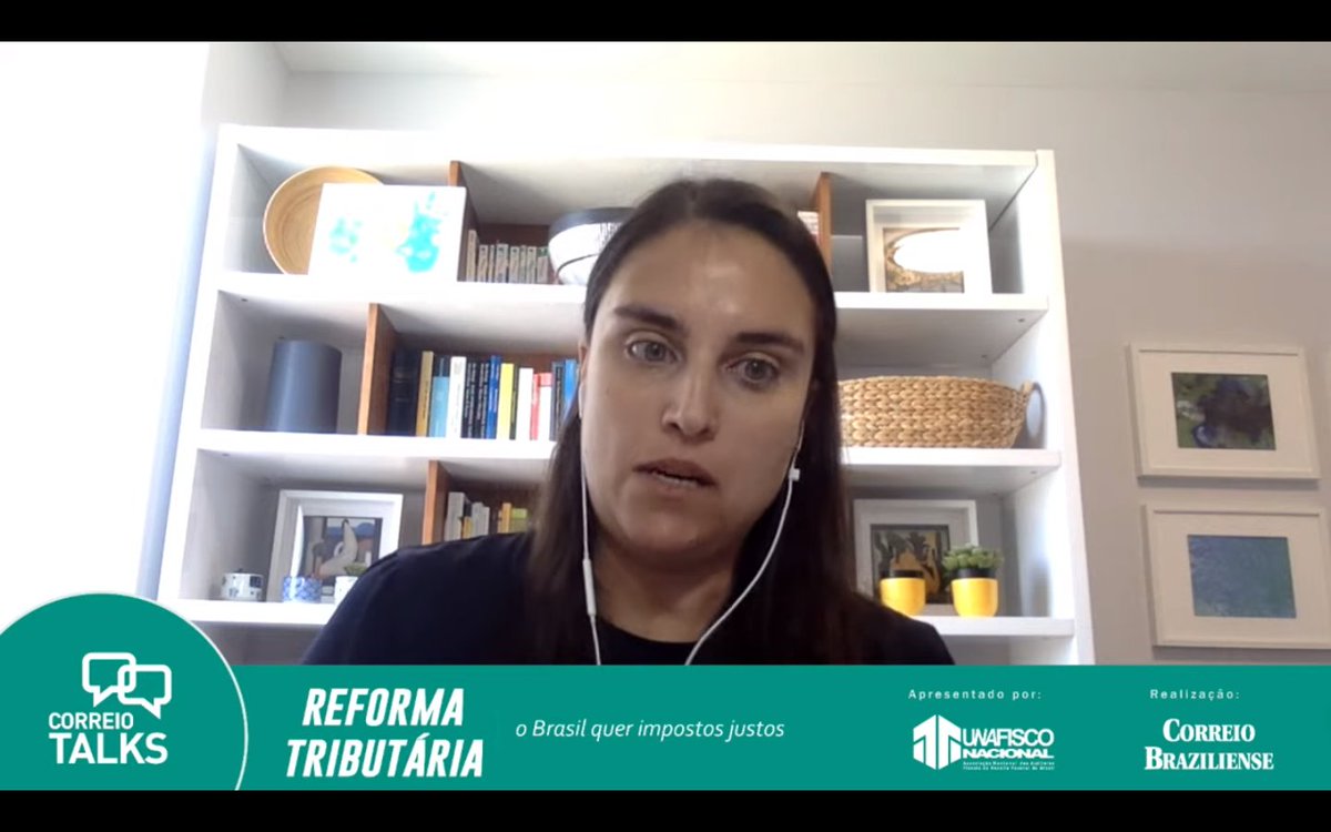 correio's tweet photo. "O objetivo principal da reforma tributária é trazer crescimento econômico. Estamos presos na armadilha do baixo crescimento", diz Melina de Souza Rocha, diretora de Cursos na York University do Canadá
#reformatributaria #CBTalks https://t.co/3QbMLCZkBf