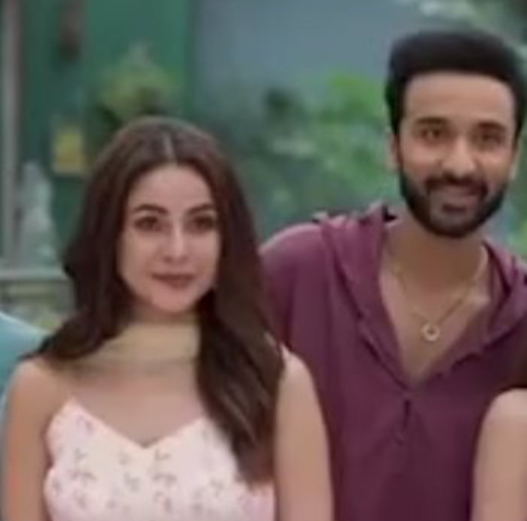 iamshraddhasa's tweet photo. They are dating??

If yes I'm so happy for them 💗

#Ragnaaz #ShehnaazGiIl #raghavjuyal #KisiKaBhaiKisiKaJaan https://t.co/ilfr1VQPzk