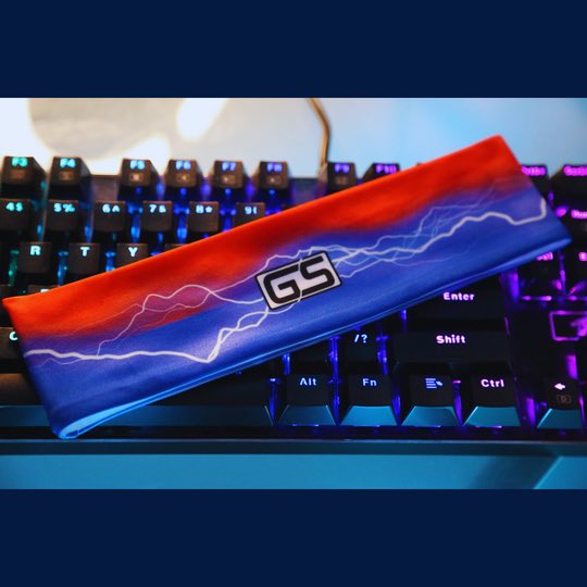 Gamer_Sleeve's tweet photo. Did you know we sell headbands? Match your favorite sleeve and be dripped out head to hand! 🦾🤩
•
https://t.co/bR6PIgEDAM https://t.co/EfpLTKCj4w