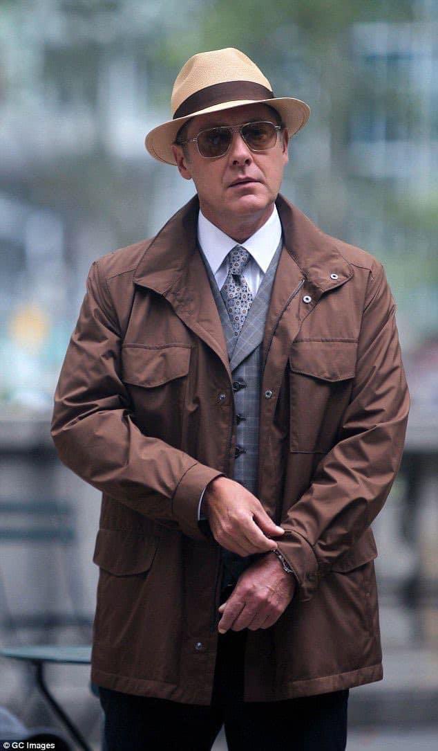 cinnamon_h15's tweet photo. Je supprime mon compte si vous me citez un seul personnage plus charismatique que cet homme.

Raymond Reddington 🥰 https://t.co/qFZRaX9MHV