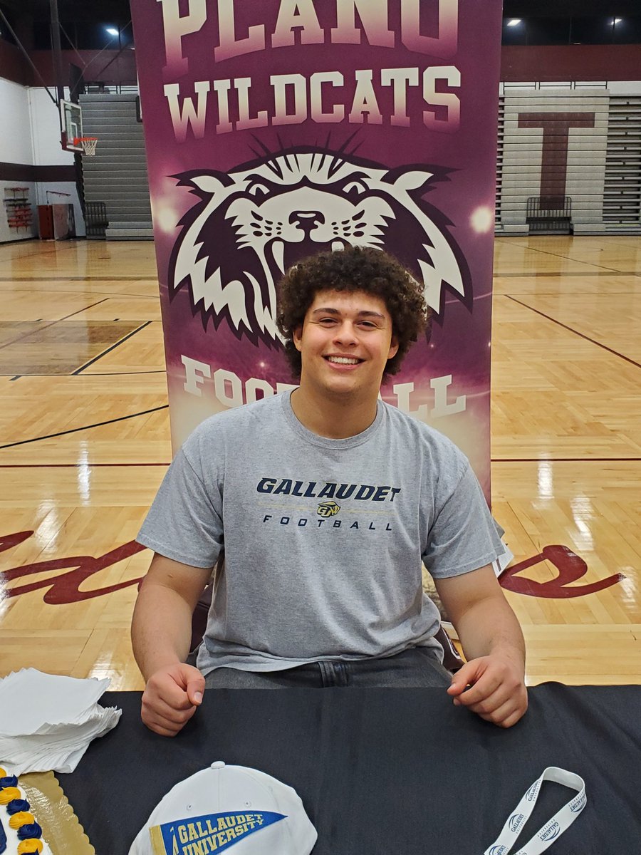 PlanoFootball's tweet photo. It was great to celebrate with Drew, Bryce, Andrew, and John this morning at  Signing Day!  Congratulations on your accomplishments! It's a great day to be a Wildcat! @Plano_Football @PlanoFBRecruits https://t.co/F8Wff3zP5H