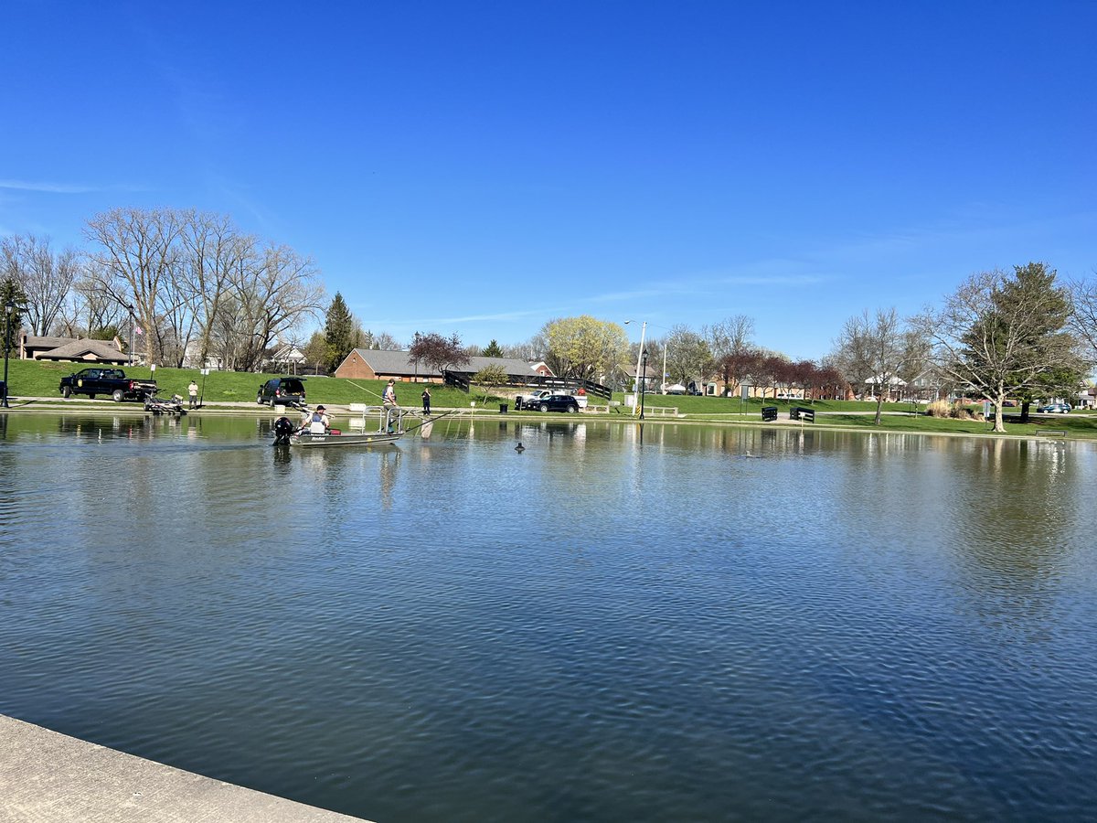 ODNR crews have completed their search for invasive bighead carp at the pond at Shawnee Park. Fishing is now open to the public. In all 3 grass carp were caught.