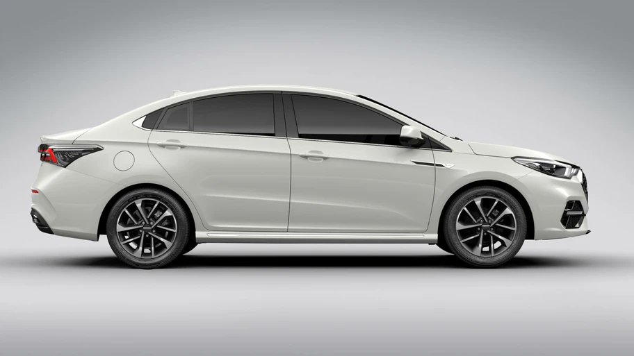 Autocosmos's tweet image. Conforme a las primeras imágenes, tenemos que el #Omoda 𝗢𝟱 𝟮𝟬𝟮𝟰 🤩 cuenta con un diseño más serio en relación con el #Omoda5 👌🏻 Aun así, la parrilla cuenta con reminiscencias a su hermano crossover 👏👉 mx.atcs.ms/3UxgArR