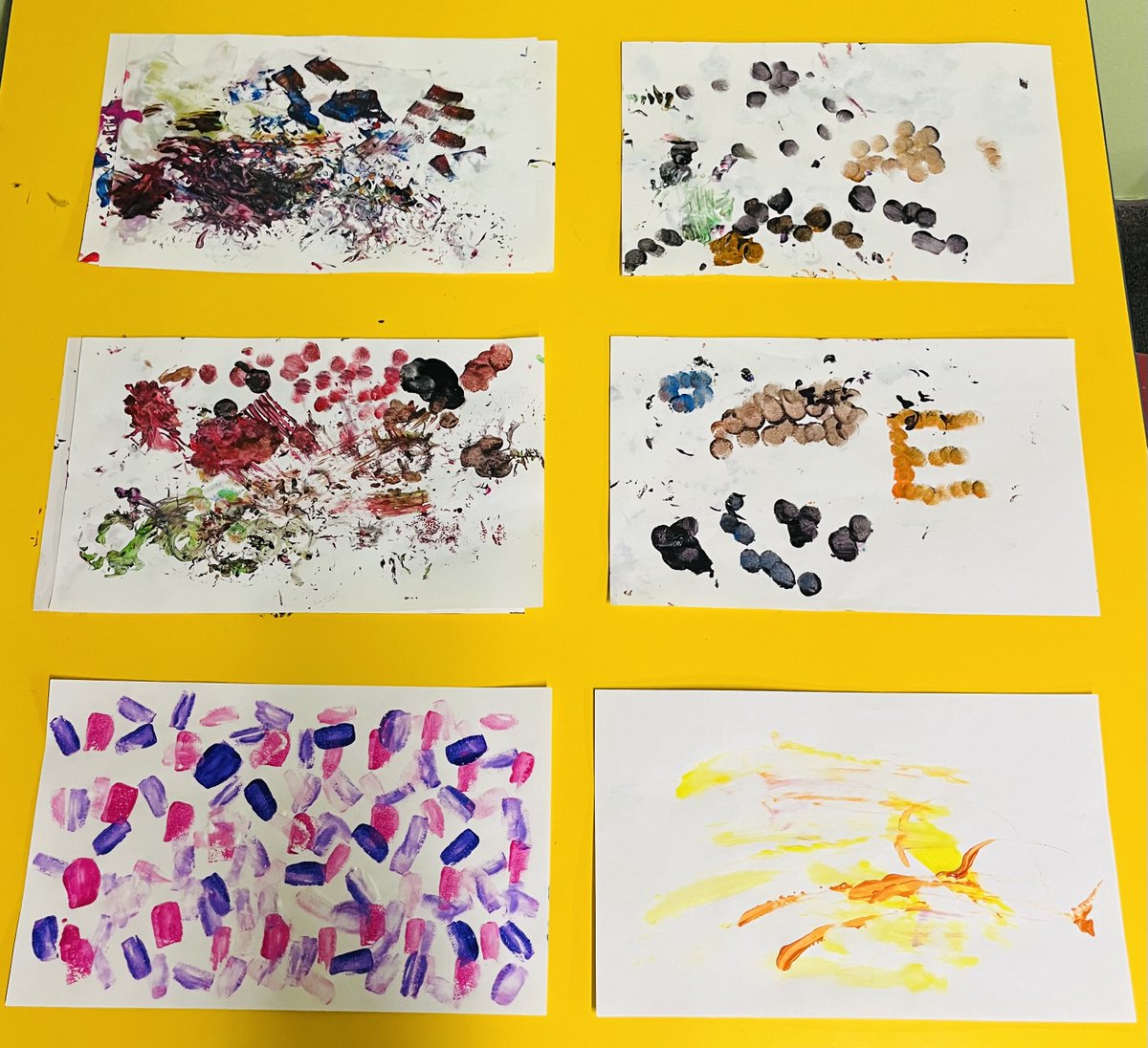 lawrencelib's tweet image. Take a moment to look at the spectacular masterpieces that were made by the children of Pepperell! 😀🎨
Stop on by in the children's room on Wednesday, May 3 @ 10:30 AM to finger-paint!
Recommended for ages 2-4. No registration required.

#pepperellma #libraryprogramming #artwork