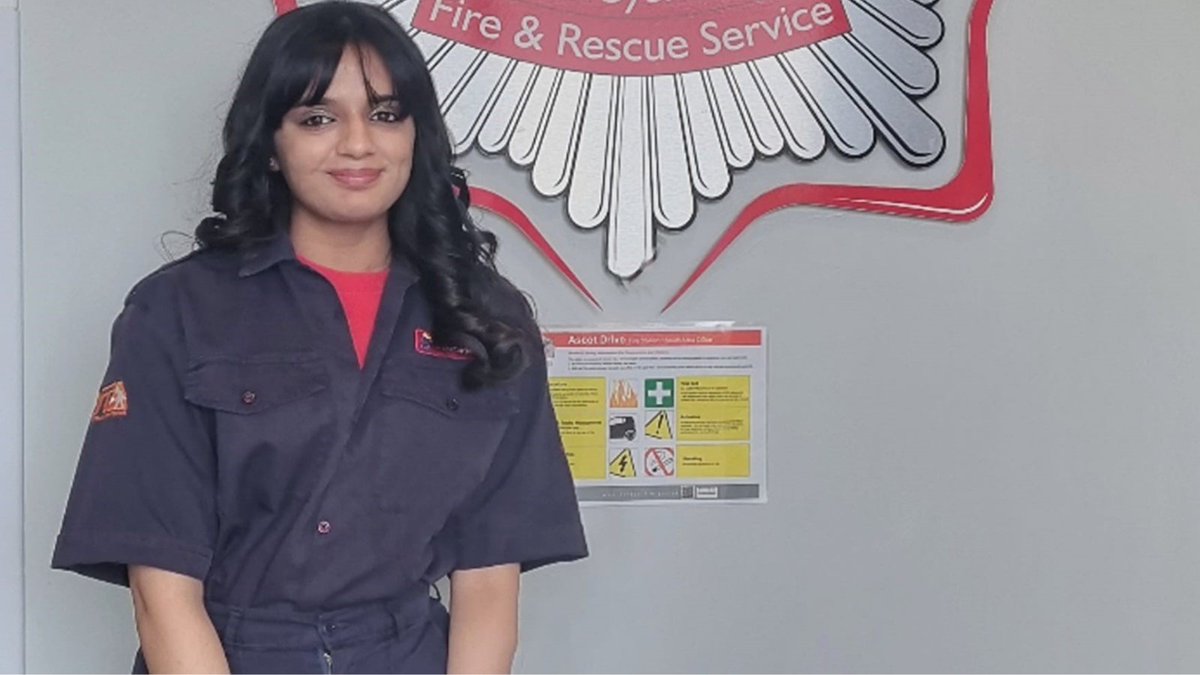WFSUK1's tweet photo. 'Young Person Role Model Award' shines on those inspiring others to be what they can see. Joint winners - courageous Joolz @EastSussexFRS 💥 &amp; voice for peers, Shreya @DerbyshireFRS 📢

Runner-up is Eloise (DFRS) showing strength &amp; value of FRS women 💪

https://t.co/ZOxdN0nyAz https://t.co/r1s5TxBHPg