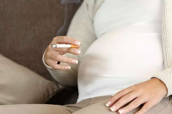 DunyaNews's tweet photo. حاملہ خواتین کو سگریٹ چھوڑنے پر 500 پاؤنڈ ملیں گے #england #uk #smooking #Smokingduringpregnancy
 https://t.co/tr9UwhTolz https://t.co/gJ2PvM4Asc
