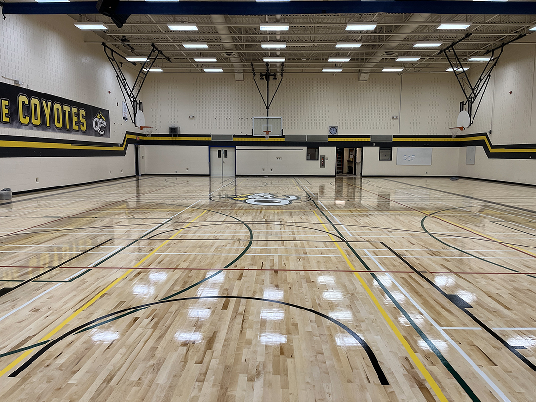 CentaurNation's tweet photo. New pics of a flooring renovation at Queen Charlotte Intermediate School in Charlottetown, PE. This Bio-Channel Star floor is one of the industry's top-performing floors. #mfma #sportsfloor #sportsflooring @RobbinsSurfaces https://t.co/iHv1VaFj9u