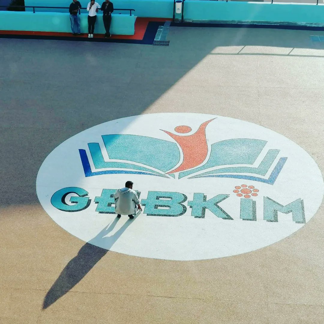 Veyselalgur_'s tweet photo. En çok sorulan soruların başında geliyor,
Zeminde çalışmak zor mu.?
Ya hangi iş kolay ki :)

TÜRKİYENİN KURUMSAL SANAT HAREKETİ 
@GebkimOsb @GebkimAnaokulu
https://t.co/bR5GYRaPE3 

#mural3d
 #grafiktasarim #duvarresmi #akrilikboya #sanat #wallpaint #muralpainting #muralpaint https://t.co/jDFK56Me4s