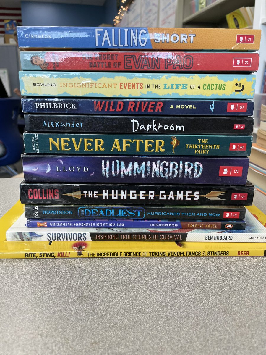 We always love getting to do a little book shopping for the classroom 📚 
Huge thanks to SMS PTO for hosting the book fair and generously supporting our classroom libraries!  
#newbooks #sascompass