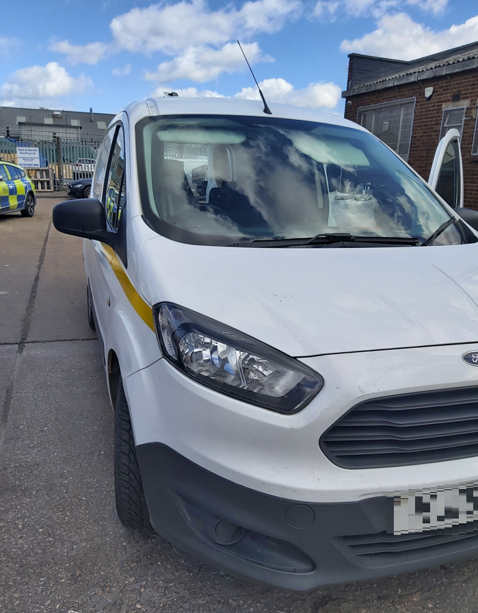 KPTacOps's tweet photo. #PTT2 sighted this vehicle. Checks identified it was linked to the theft of a van 2 nights before. With the assistance of ARV's and @EssexPoliceUK vehicle was caused to stop. In the boot was thousands of pounds of stolen power tools from hardworking professionals! #ToolsOnTour AM https://t.co/tWobbMuN8l