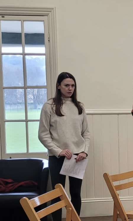 Bath_Drama's tweet photo. In rehearsal: Beth Gregg as Decius Brutus
Photo courtesy @elisabeth_calvert
#actorsofinstagram #actorsworld #workingactor #actingislife #loveacting #stagelife #actorlife #theatre #actorlifestyle #selftape #setlife #entertainmentbusiness #performer #entertainer #talent https://t.co/RmHNvHvrvT