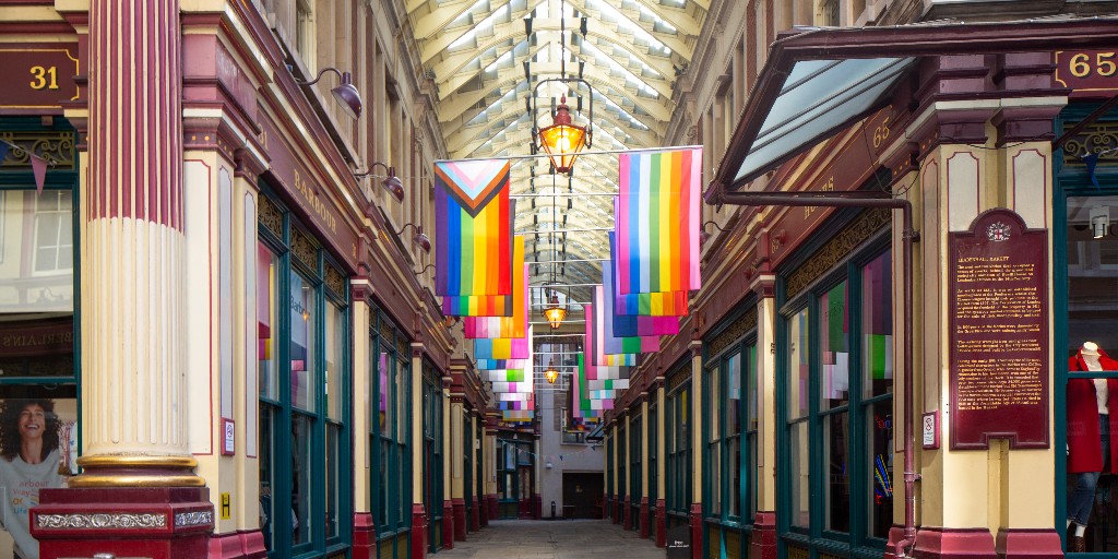 👀 LAST CHANCE to see the full 11th edition artworks from #SculptureInTheCity!

Find all 20 outdoor artworks in outdoor public spaces around the City - before deinstalls start 14 April.

👉ow.ly/c5Rg50NH3vu

 📷<a href="/NickTurpin/">nickturpin</a> <a href="/sculpturecity/">Sculpture in the City</a>