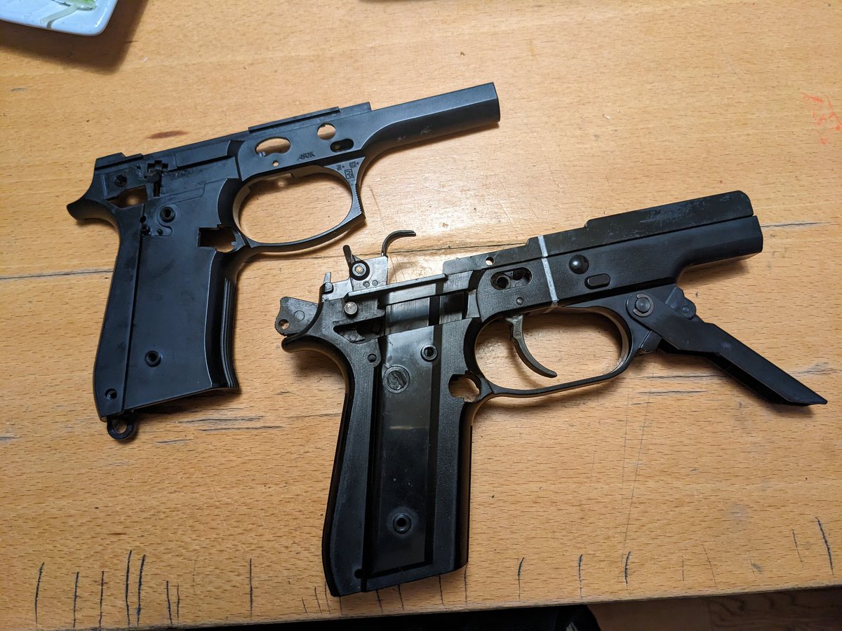 b935b935's tweet image. 16日のみんなの森行きは、仕事が入りだめになった😭
カチャパン祭りは行くぞ〜
急遽思い立って、カチャパン93Rでっち上げ中😅
#春のカチャパン祭り
#みんなの森
#93R 
#みん森