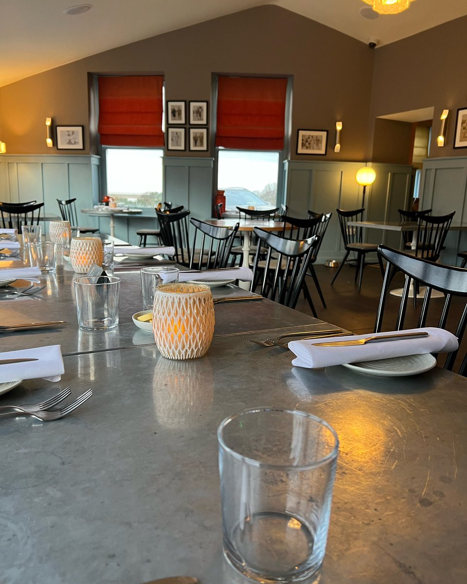 TitchwellManor's tweet photo. Set for service in our Eating Rooms 🍽️
Complete with views over Titchwell Marsh, this dining space is the perfect place to sit back and watch the world go by. Time it right and you might just catch a fiery Norfolk sunset 🌅
#northnorfolk #restaurantwithaview https://t.co/2HbgrCMudt