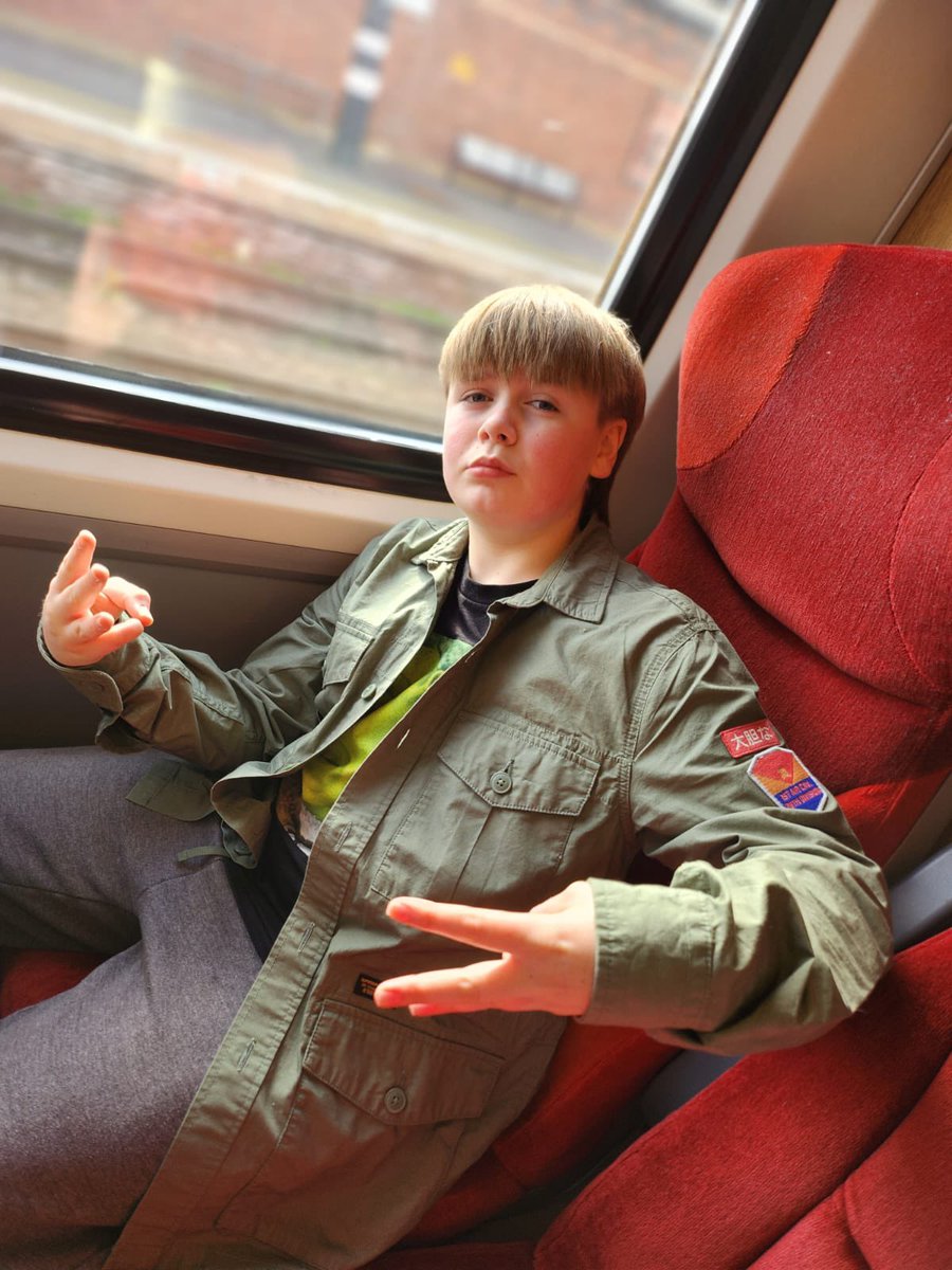 MJCastingYorks's tweet photo. Looking cool as, on his way down to London for his recall in the morning! Good luck Matty! #mjactingacademy #mjcasting #audition #london #mirfield #recall #youngperformers #yorkshireactors #talentagency #talentagent #kidsclasses #actingclass #actingclasses #actingclassesforkids https://t.co/mBZpl7jiOM