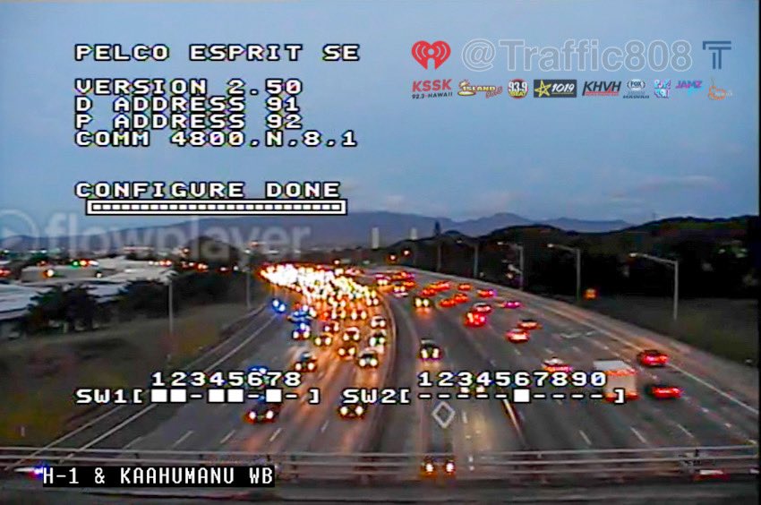 WAIMALU UPDATE:
Zipper Lane Open to ALL this morning due to the heavy traffic from the West.
HPD investigation continues H1 EB after Waimalu that now has THREE left lanes open.
#hitraffic
