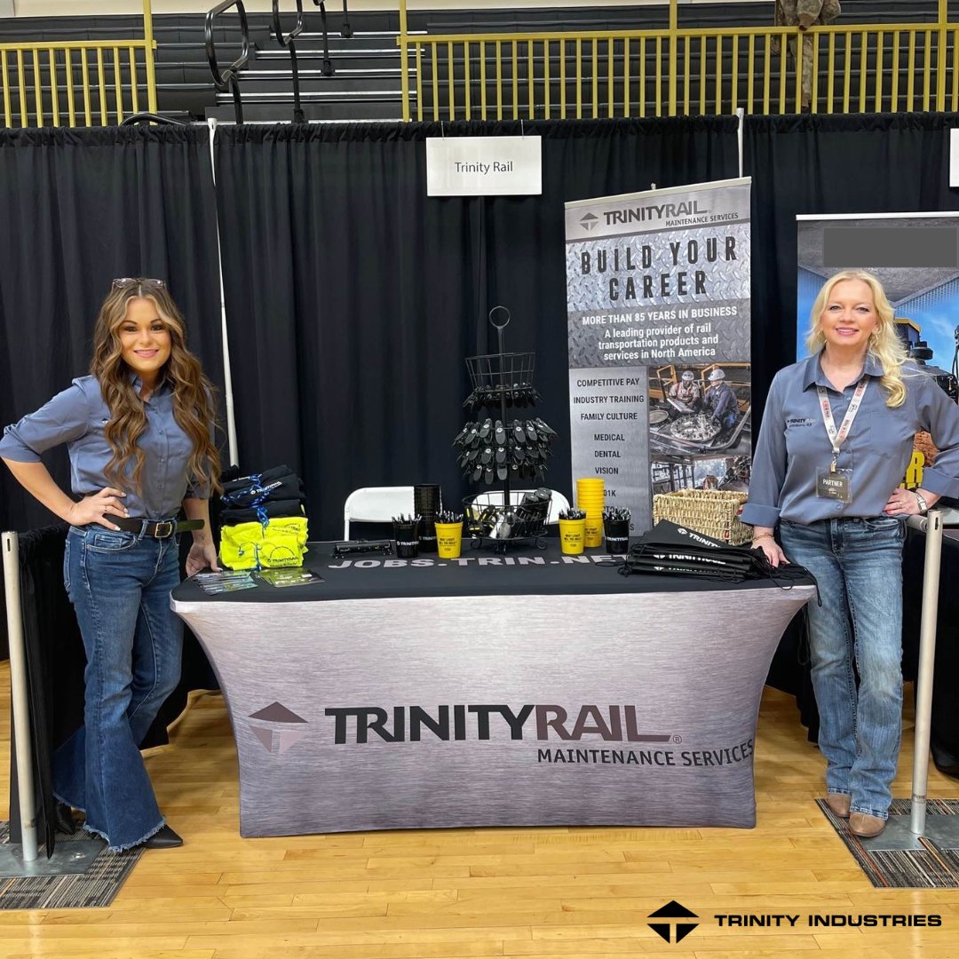 TrinityJobs's tweet photo. Our team enjoyed meeting everyone at the @BeProBeProudAR Draft Day Event in Jonesboro, Arkansas yesterday! 

Learn more about our current job openings in Jonesboro, Arkansas here: https://t.co/BrHHnrWnwa

#work4Trinity 

EEO/AA/Disabled/Veterans/Drug-Free Workplace https://t.co/yRK9mj08fR