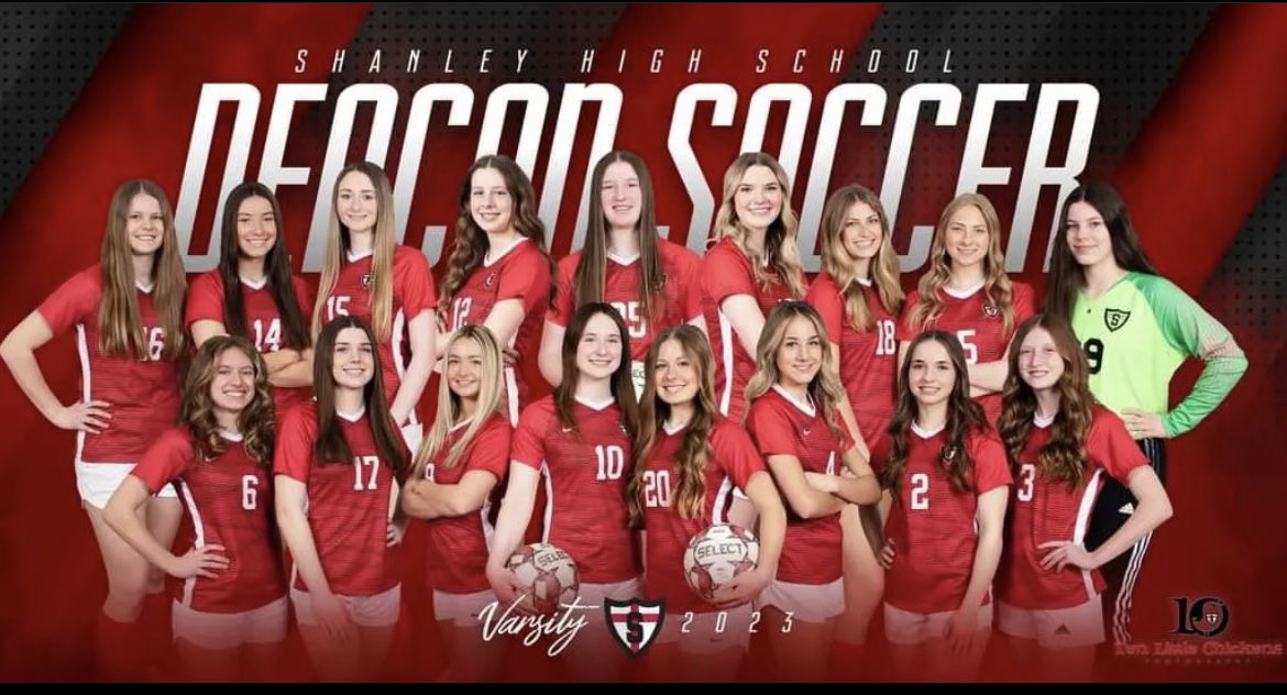 Our 2023 girls varsity squad!