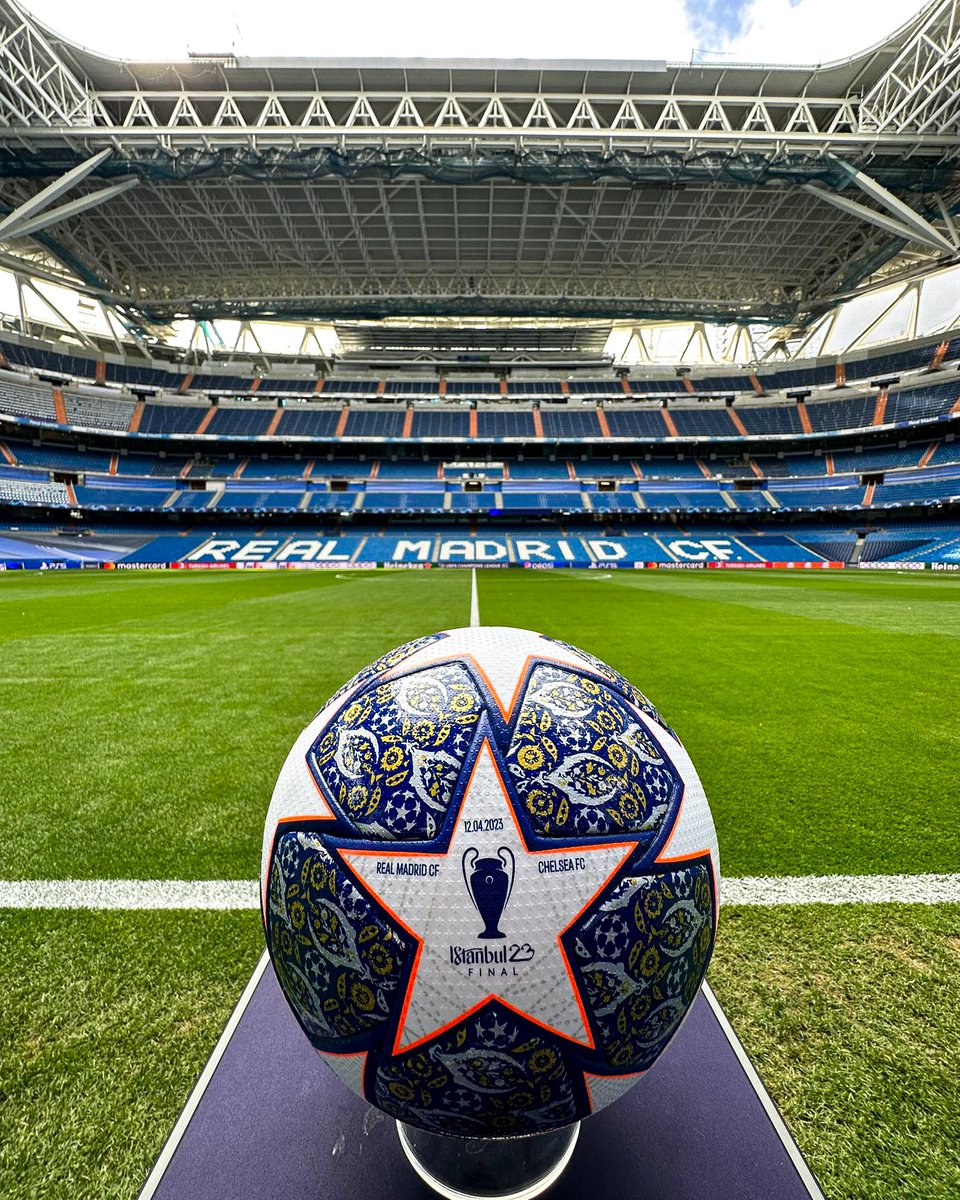 ChelseaFC's tweet photo. Stage set. 🤝

#UCL https://t.co/S7HS6RPYU3