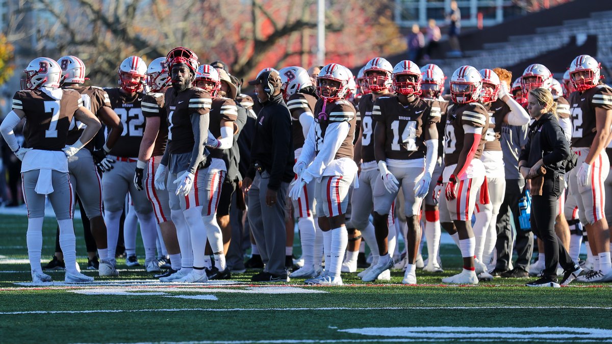 Brown Earns 18 Selections for NFF Hampshire Honor Society

📰- bit.ly/3KxEgb3