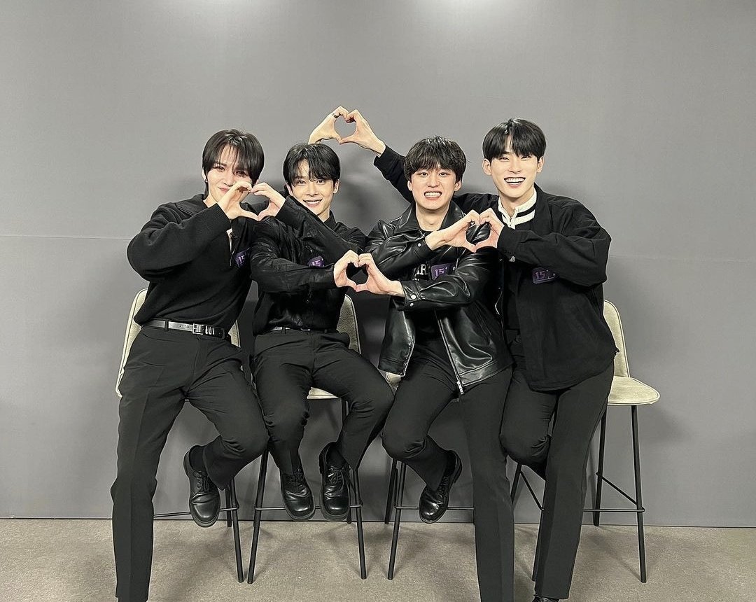 blk___7's tweet photo. taebin ig~🥹

“I would like to thank everyone for your love and support on Team 15. I am grateful and truly happy that we were able to make in 10th. I am proud of myself and want to shout out to the teammates for our achievement.”

#PEAKTIME #피크타임 #BLK #비엘케이 #팀15시 https://t.co/Q1IVt9L3gz