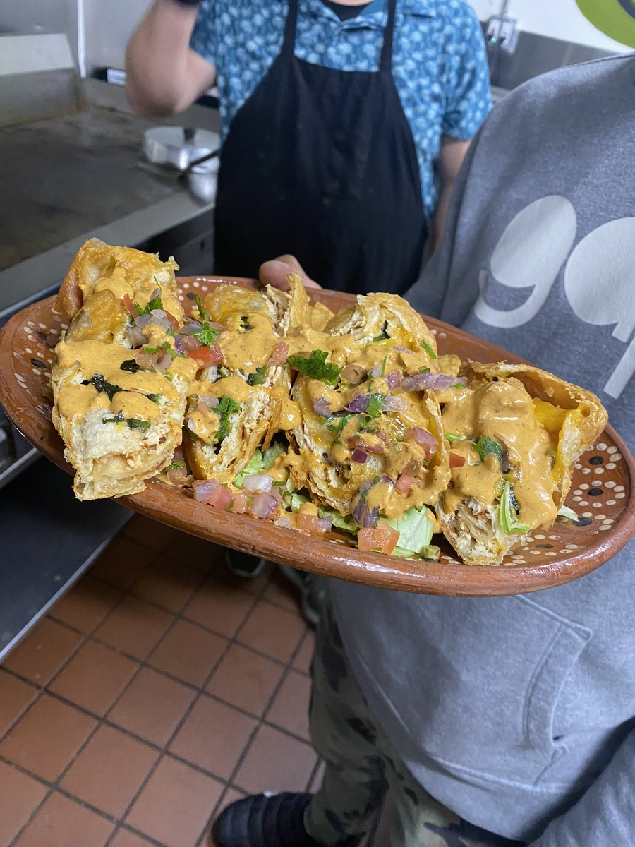 Atari_Jones's tweet photo. Hype to announce my own food Items coming to the Los Angeles area’s own @CilantroLimeLA ❗️🌶️🧀

https://t.co/BBLIVOTXYl 

#ShotBy: @annieeeee_belle 🎥 https://t.co/AN8Popuxqe