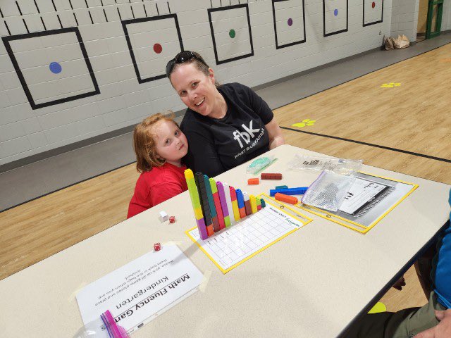 Coronado305's tweet photo. It was a great night last night at our Math and Reading Night! #CoronadoGrowsGreatness #305GrowsGreatness https://t.co/IlR4NE2ST2