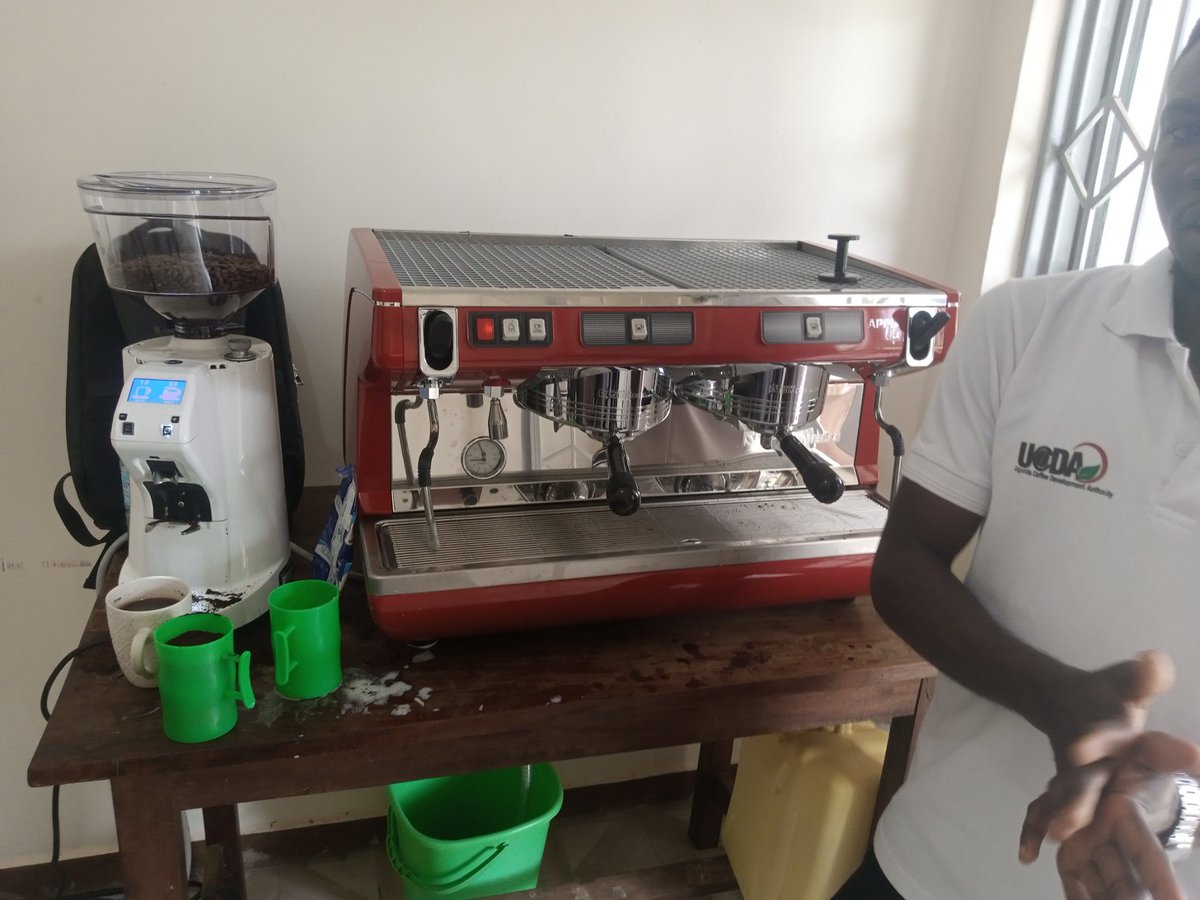 MoroDaniel8's tweet photo. Thanks to Uganda coffee development authority for entrusting Busitema University - Faculty of Science and Education with an Espresso machine to the coffee club.
This will really help in training youth on skills of coffee brewing hence transforming lives
#CoffeeTime https://t.co/jtMu2Z5XAw