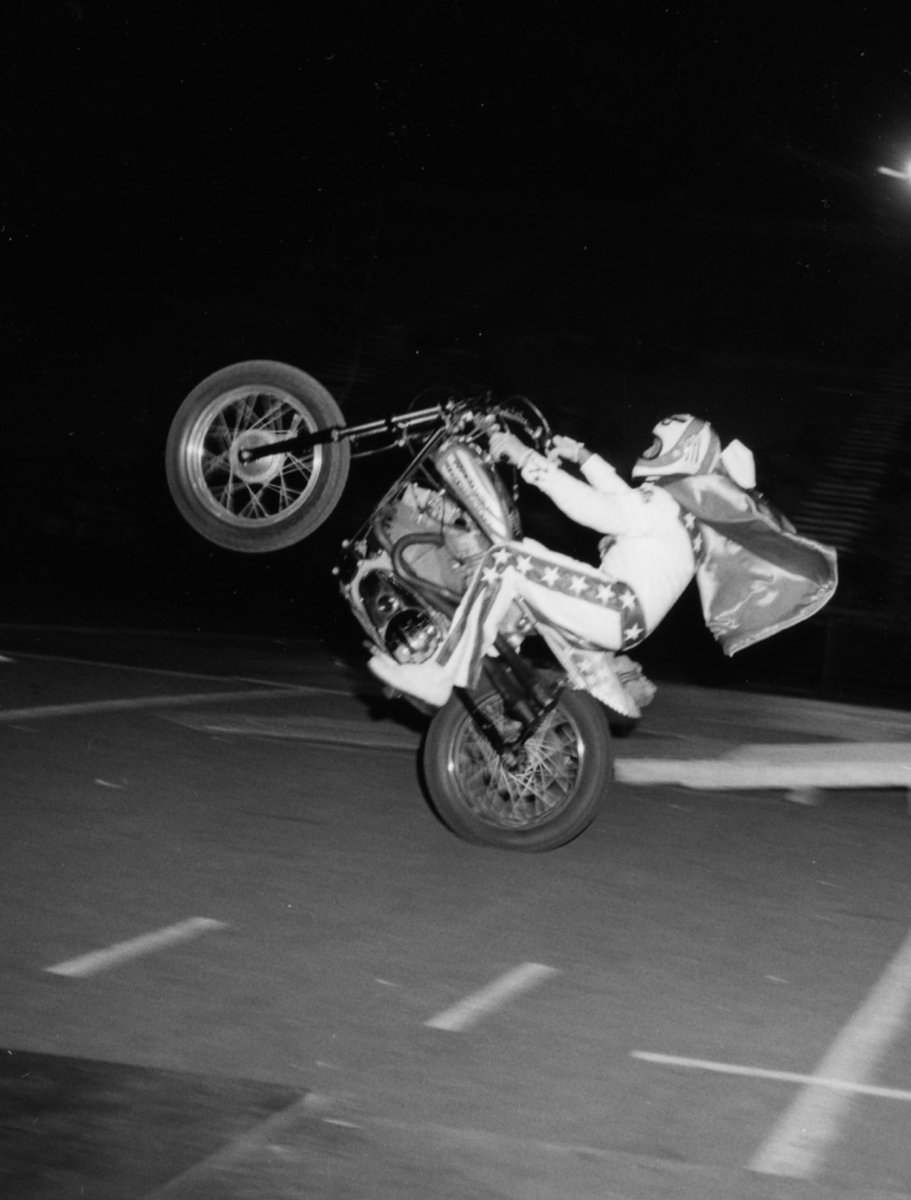 evelknievel's tweet photo. Perfect balance F1-F2=0
Evel Knievel #wheelie #1 #harleydavidson #bikelife #wheeliwednesday #og #legendary
#daredevil #whodiditfirst https://t.co/p2qd5yQCxr