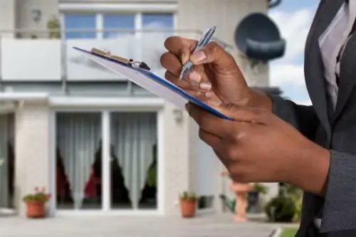ltigue's tweet photo. Understanding what Appraisers look at when determining the value of house can help you make a better home buying decision. #Mortgages https://t.co/sNkLMxnqgF https://t.co/lTUhxcS5cn
