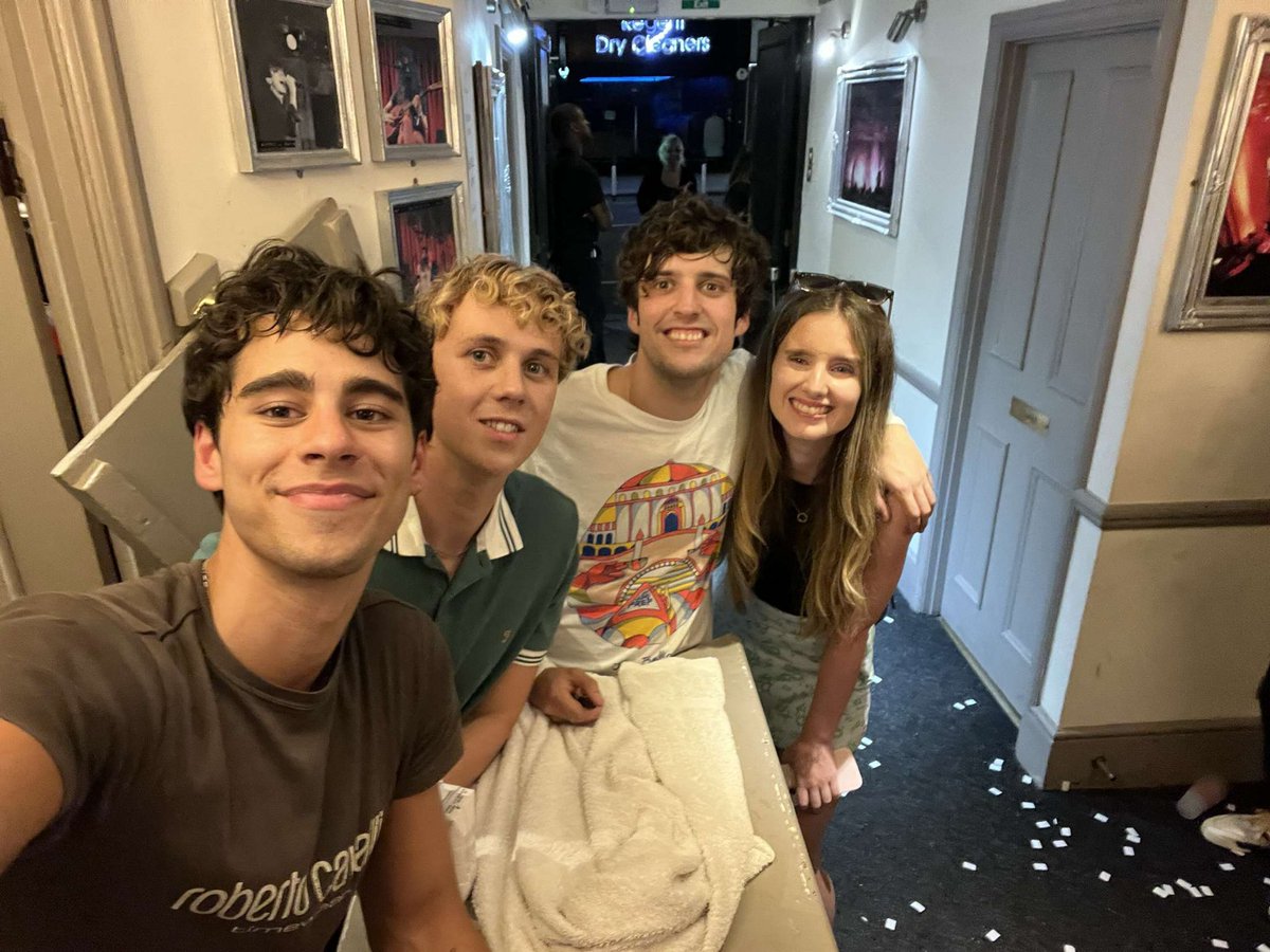 PezzasPrincess's tweet photo. Happy 4 years to my favs 🩷 forever grateful for you!!! @newrulestweets @MrNathanLambert @not_mcgarry @ryanmeaney12 #4YearsOfNewRules https://t.co/OUCc8EyQpY