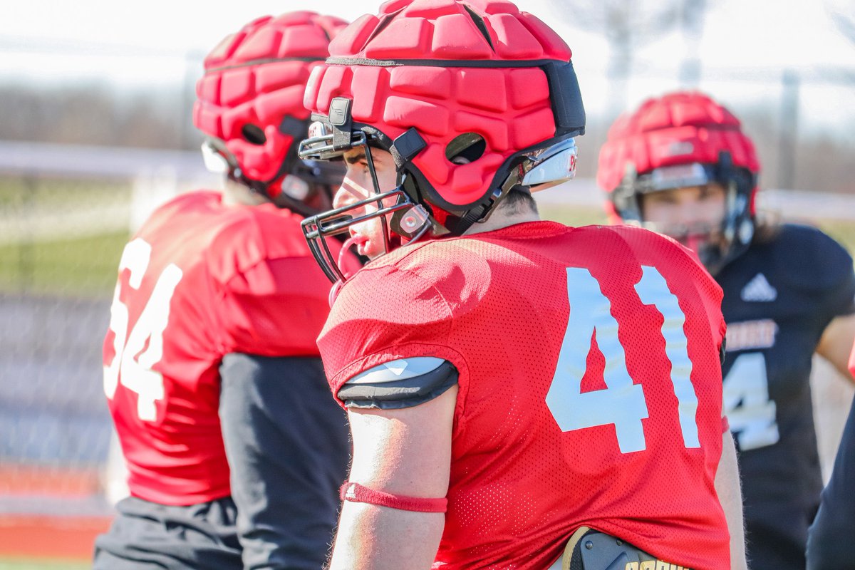 DU_Football's tweet photo. Always preparing⚒️ 

#DUFB23🐾 | #SpotTheBall https://t.co/nEBMkReqEn