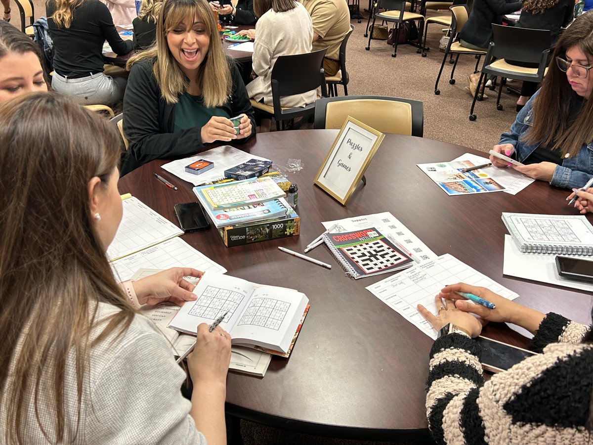 RegionOneESC's tweet photo. #MentalHealthMatters! We held a workshop on how to build a calming room to address stress and anxiety on campus.

Calming rooms assist students and staff by offering a space to self-regulate through relaxation, activities and crafts. #StudentsFirst #HereForTheKids https://t.co/cZCtodEzM6