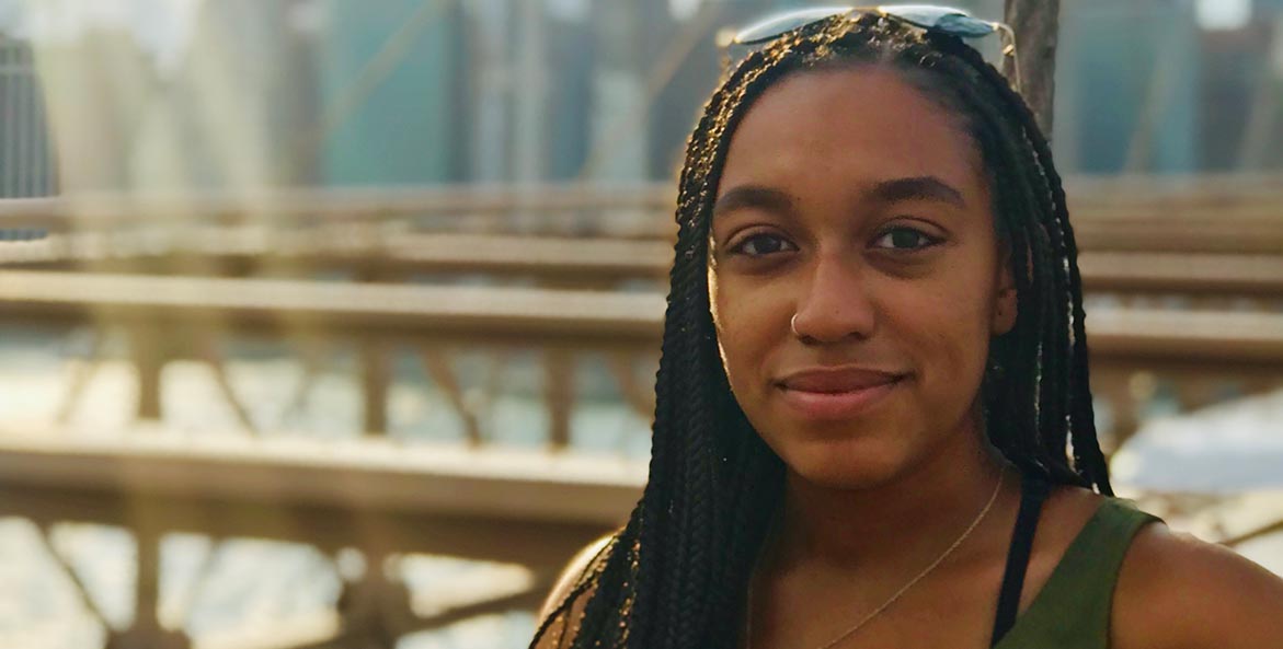KR_Benjamin's tweet photo. 3rd @WashInformer Earth Day shoutout goes to Taylor Lilley—Environmental Justice Staff Attorney at the Chesapeake Bay Foundation. She and the team at @chesapeakebay bring cases defending equal rights to clean water and safe environments in our region. https://t.co/vgN6dUsJwh