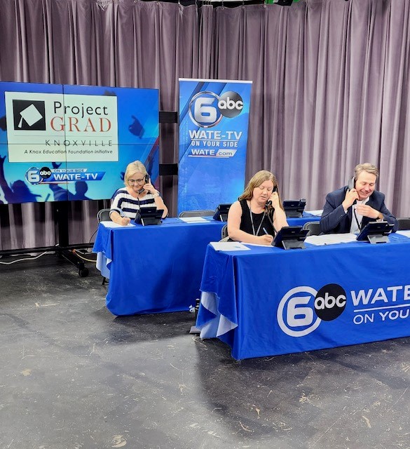 educateknox's tweet photo. You still have time to donate to the @6News Project GRAD Telethon!
Visit https://t.co/LlKbCJCWRj or call 865-582-4985 now! https://t.co/Zu9siLhCAG