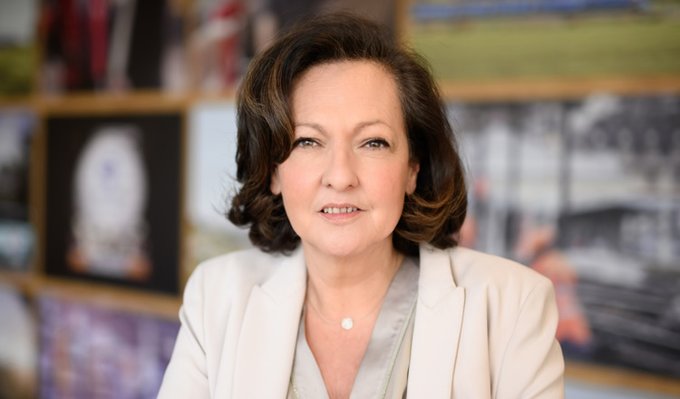 🚅 « Et toi quel écolo tu es ? » <a href="/StephRismont/">Stéphanie Rismont</a>, dircom et de la marque de SNCF présente la stratégie de communication du groupe pour accompagner sa transition environnementale.
✅ Un webinaire de <a href="/Comm_publique/">Communication publique</a> le 20 avril de 8h45 à 9h45
👉 Inscr gratuite communication-publique.fr/evenement/et-t…