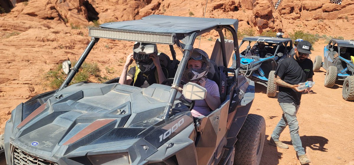 rodamis's tweet photo. The Wiltshire Family on the dunes.  Driving hard!   So much fun. https://t.co/e9A5QjR1MD
