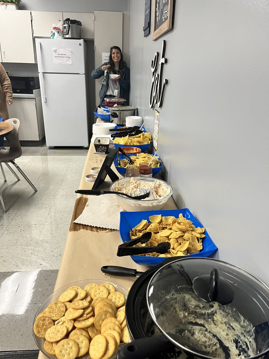 Treating teachers today with hot dips, cold dips, and dessert dips! #chipchiphooray #whenidipyoudipwedip <a href="/WestMemorialEL/">West Memorial Elementary</a> <a href="/katyisd/">Katy ISD</a>