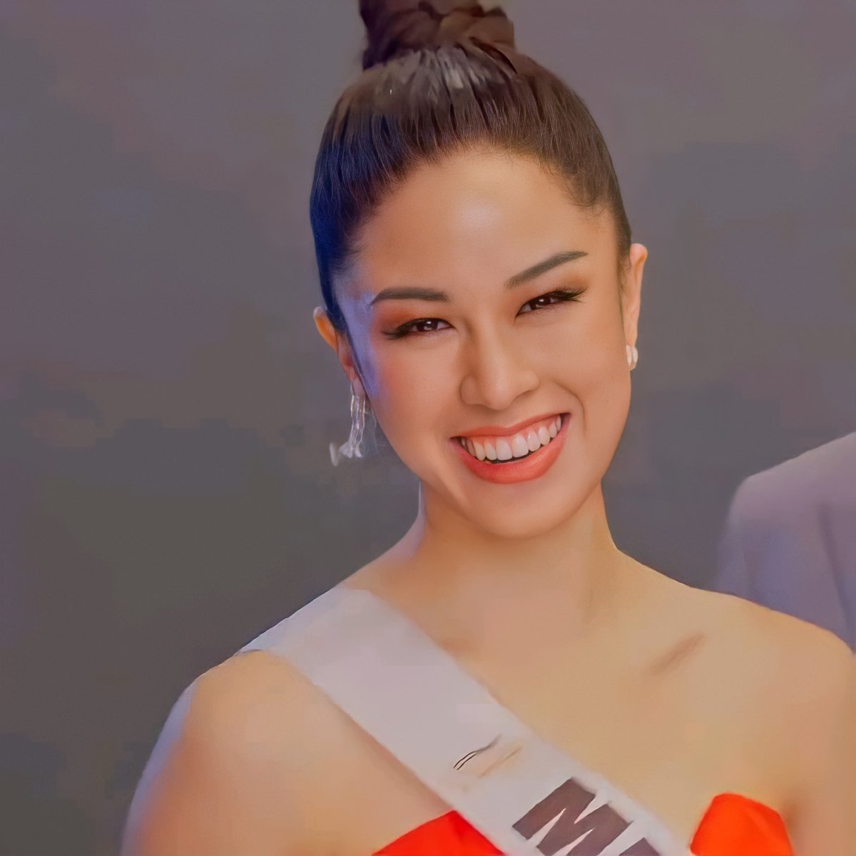 The prettiest 😍 

#KissesDelavin
