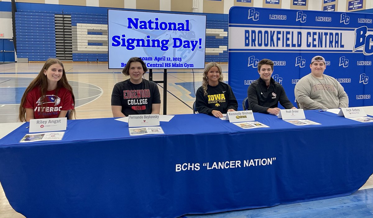 BCHS_SDE's tweet photo. Signing Day at BC!  Congrats to the student-athletes and good luck at the next level!   ⛳️⚾️🏈🏐💃🎮 #BCWhereUBelong

https://t.co/LmGb1RaC0I https://t.co/zyVG3Fxoi2